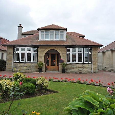 Whin Park Guest House Ларгс Екстер'єр фото