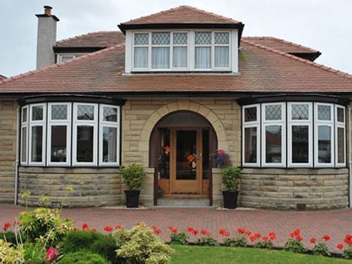 Whin Park Guest House Ларгс Екстер'єр фото